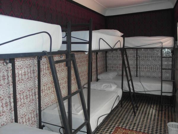Riad Sijane : photo 6 de la chambre lit dans dortoir mixte de 8 lits 