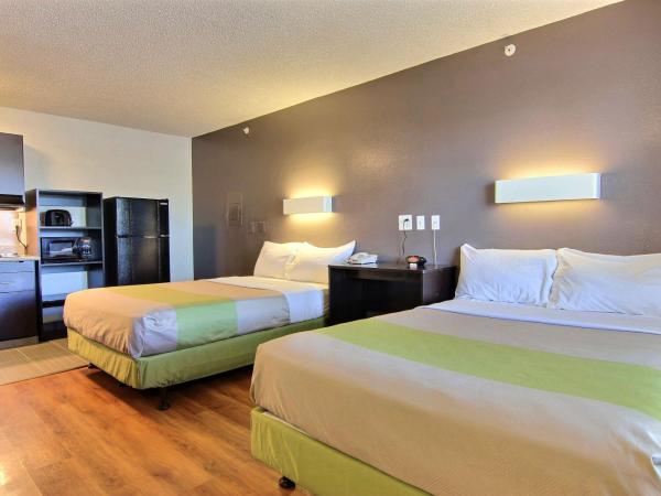 Studio 6-Austin, TX - Northwest : photo 2 de la chambre chambre quadruple - non-fumeurs