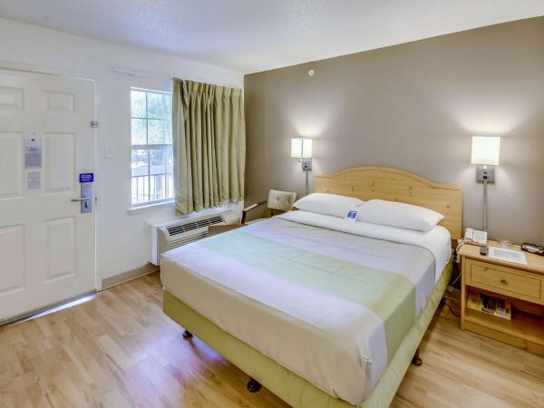 Studio 6-Houston, TX - Hobby South : photo 8 de la chambre chambre lit queen-size - non-fumeurs