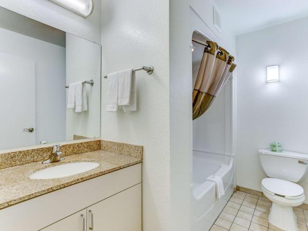 Studio 6-Kissimmee, FL - Orlando : photo 5 de la chambre chambre quadruple - non-fumeurs