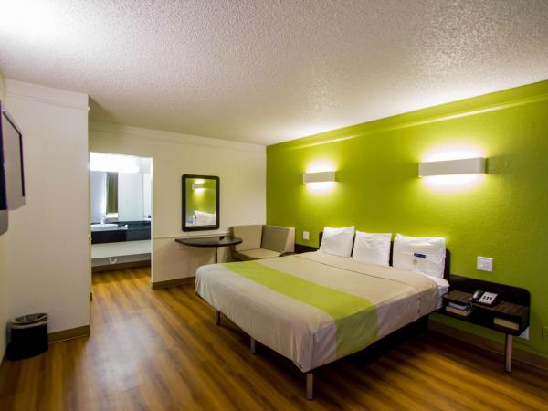 Motel 6-Austin, TX - Midtown : photo 4 de la chambre chambre lit king-size - non-fumeurs