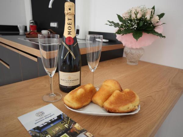 Napoliamo Guest House : photo 10 de la chambre chambre triple