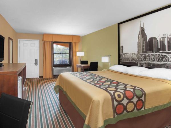 Super 8 by Wyndham Nashville West : photo 4 de la chambre chambre lit king-size - non-fumeurs