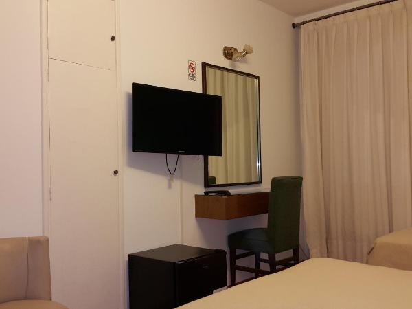 Hotel Avenida : photo 1 de la chambre chambre triple