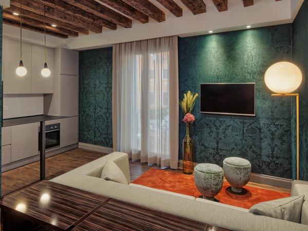 Suite735 : photo 1 de la chambre suite – vue sur canal