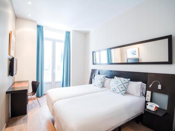 Petit Palace Plaza de la Reina : photo 2 de la chambre chambre double