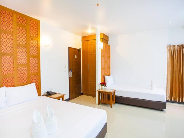 New Siam Palace Ville Hotel : photo 10 de la chambre chambre de luxe 3 lits simples
