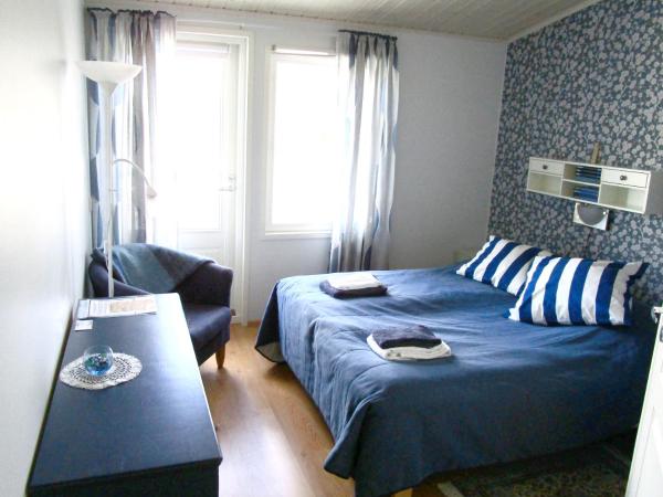 TurusenSaha Guesthouse : photo 4 de la chambre chambre deluxe double ou lits jumeaux