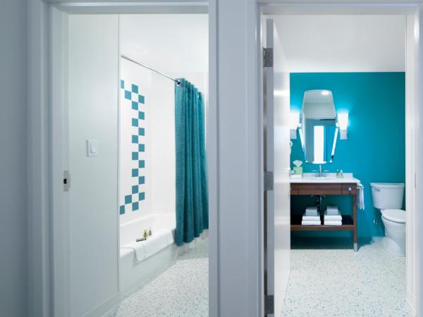 Universal's Cabana Bay Beach Resort : photo 3 de la chambre chambre standard - vue partielle sur piscine (entrée anticipée au parc incluse)