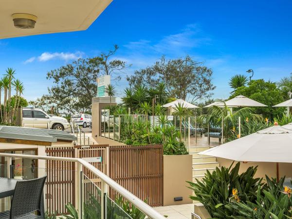 Bayview Beachfront Apartments, in town right on the beach : photo 2 de la chambre appartement supérieur 2 chambres