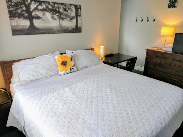 The Wayfaring Buckeye Hostel : photo 4 de la chambre chambre lit king-size deluxe