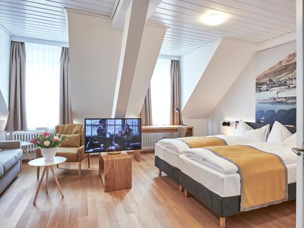 Hotel Central Luzern : photo 9 de la chambre chambre familiale standard