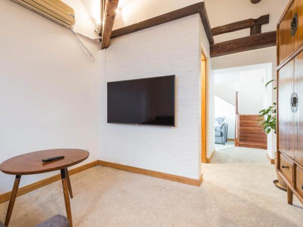 The Orchid Hotel - Old Town & Drum Tower : photo 2 de la chambre loft the orchid lodge