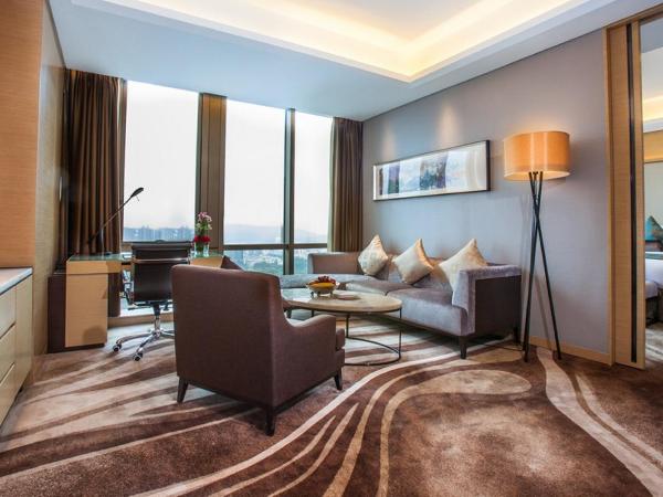 Shenzhen Futian Wyndham Grand : photo 2 de la chambre suite de luxe avec avantages club 