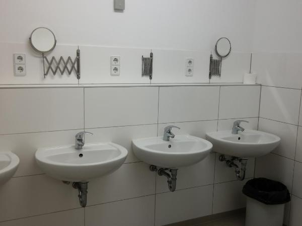 Hostel Inn-Berlin : photo 7 de la chambre lit simple dans dortoir mixte