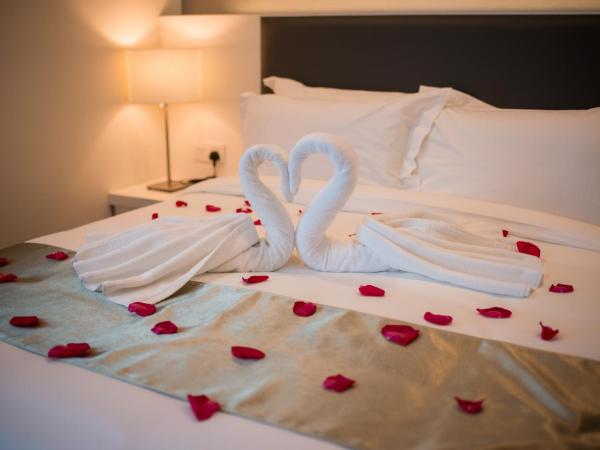 Asiatic Hotel : photo 5 de la chambre suite avec balcon