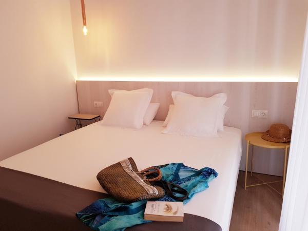 S30 Reina Victoria : photo 6 de la chambre appartement supérieur avec bain à remous