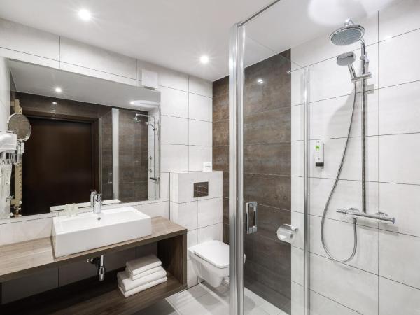 Hotel Konradówka Wellness & SPA - 300 metrów do centrum : photo 2 de la chambre chambre prestige