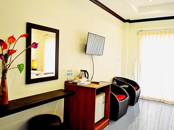 Lanta Seafront Resort : photo 5 de la chambre chambre double deluxe