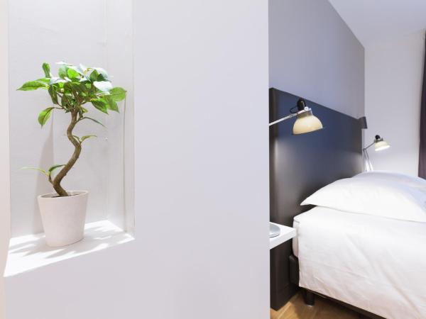 Studio luxe hyper centre piscine : photo 7 de la chambre appartement supérieur