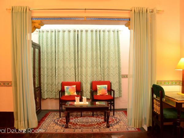 Hotel Vimal Heritage : photo 3 de la chambre chambre double ou lits jumeaux royale de luxe
