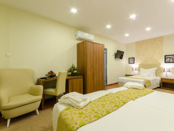 Hotel Borges Chiado : photo 3 de la chambre chambre triple supérieure