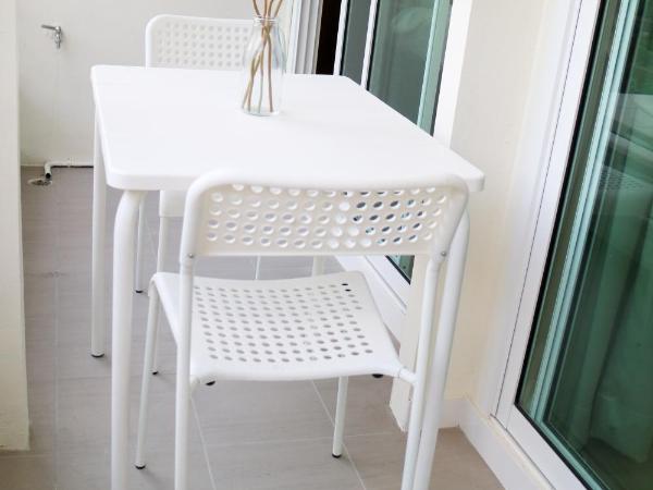 Beerapan Hotel : photo 8 de la chambre chambre quadruple avec terrasse