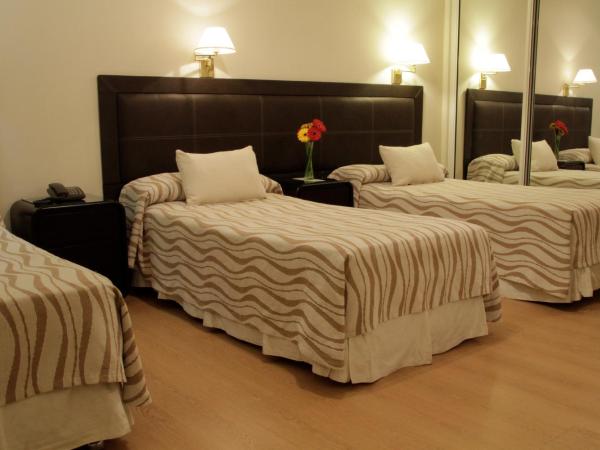 Hotel Crillon Mendoza : photo 1 de la chambre chambre triple standard