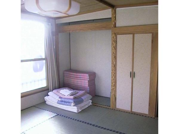 Sapporo Inn Nada : photo 2 de la chambre chambre quadruple de style japonais avec salle de bains commune