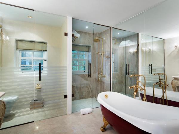 Elegance East Hotel : photo 1 de la chambre chambre deluxe