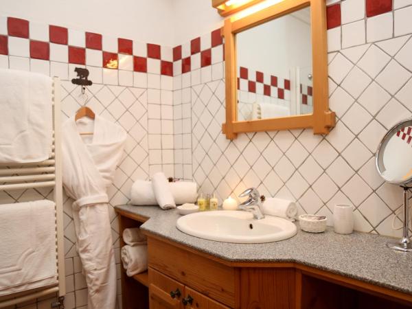 Hôtel 3 étoiles -Restaurant Le Pilatus Courchevel : photo 4 de la chambre appartement 2 chambres