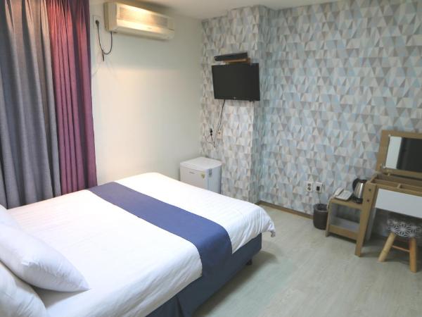 Must Stay Hotel Myeongdong : photo 10 de la chambre chambre double