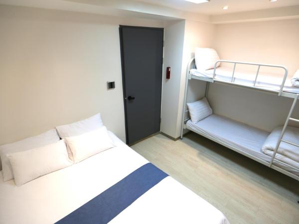 Must Stay Hotel Myeongdong : photo 10 de la chambre chambre familiale