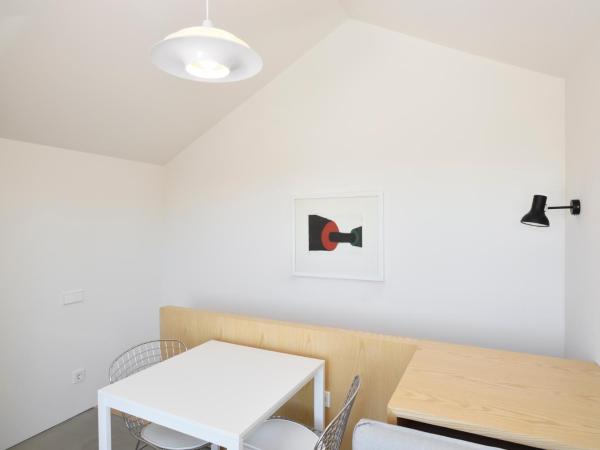 House of Artists : photo 8 de la chambre chambre familiale - vue sur ville