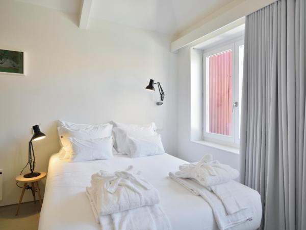 House of Artists : photo 5 de la chambre chambre double avec salle de bains privative - vue sur rue