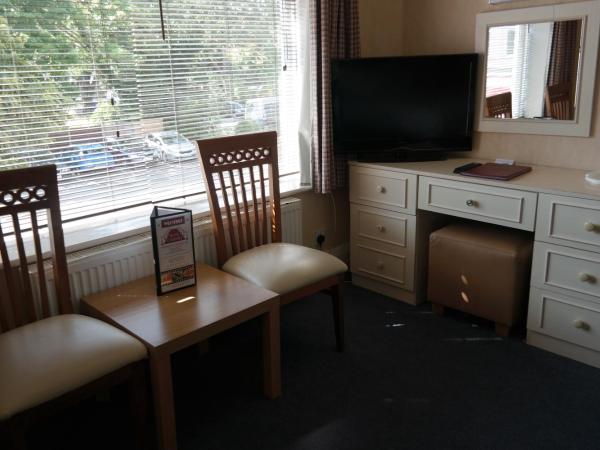 Hotel Celebrity Bournemouth East Cliff by Villare hotels : photo 7 de la chambre chambre familiale (2 adultes et 2 enfants)