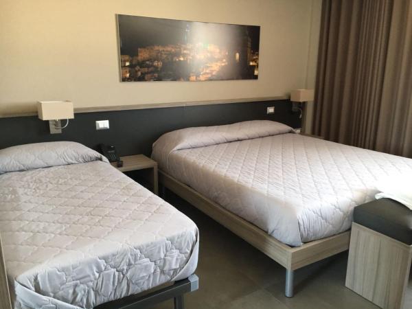 La Sosta Motel Tavola Calda : photo 1 de la chambre chambre triple deluxe