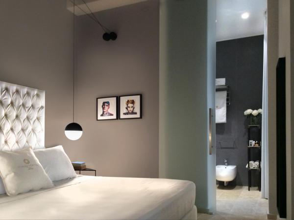 CinqueSuites Ortigia : photo 6 de la chambre suite de luxe avec baignoire spa chauffée