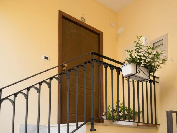 Cuore di Sorrento Suites : photo 1 de la chambre chambre double avec balcon