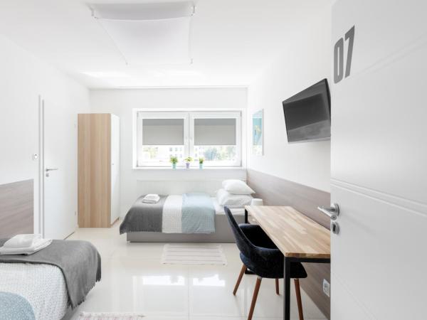 B&B Sport Rooms : photo 4 de la chambre chambre lits jumeaux avec salle de bains privative