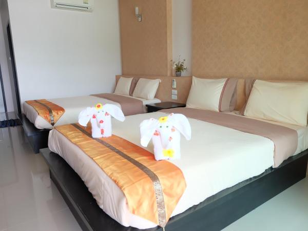 Chokdee Resort : photo 3 de la chambre chambre lit king-size supérieure