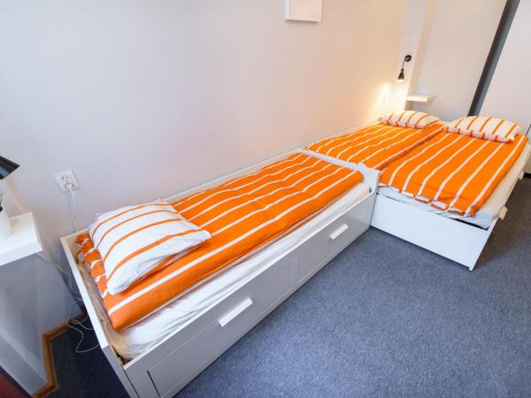 Constitution Square Rooms : photo 2 de la chambre chambre triple