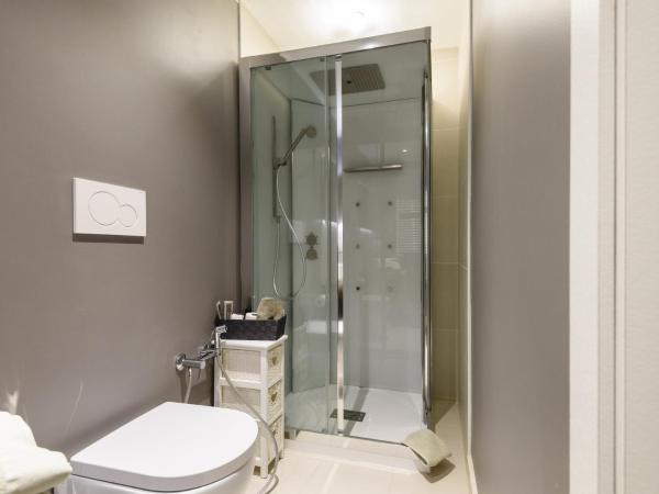 La Terrazza Sul Campo-Rooms Only : photo 6 de la chambre petite chambre double