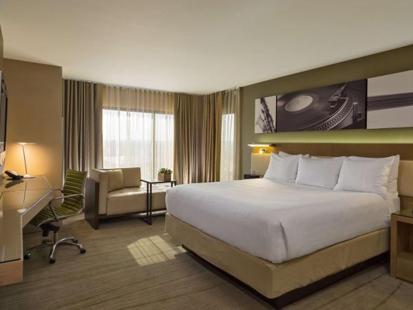 Hyatt Regency Austin : photo 3 de la chambre chambre d'angle lit king-size