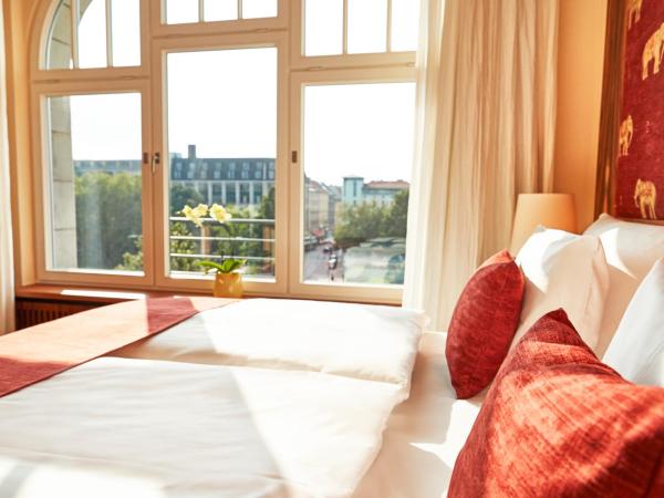 Orania.Berlin : photo 3 de la chambre suite junior avec vue (orania.50)