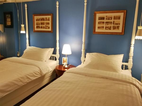 Bed in Town : photo 8 de la chambre chambre deluxe double ou lits jumeaux