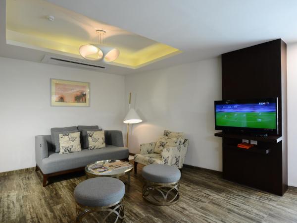 Howard Johnson by Wyndham, Kolkata Airport : photo 10 de la chambre queen suite - non-smoking with 20% discount on f&b and spa