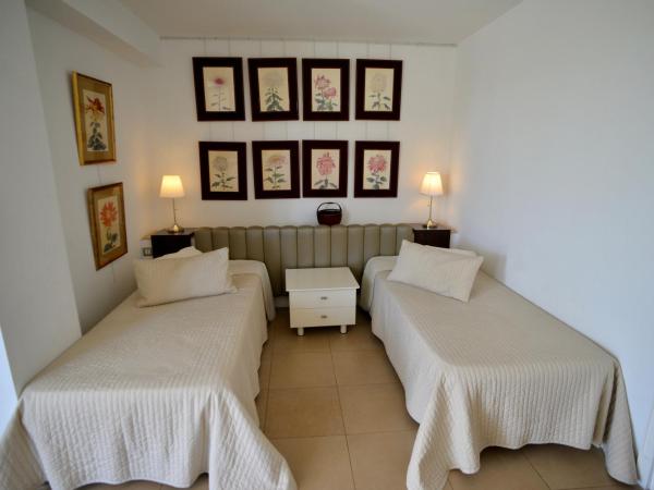 Auberge De La Calanque : photo 8 de la chambre appartement (5 adultes)