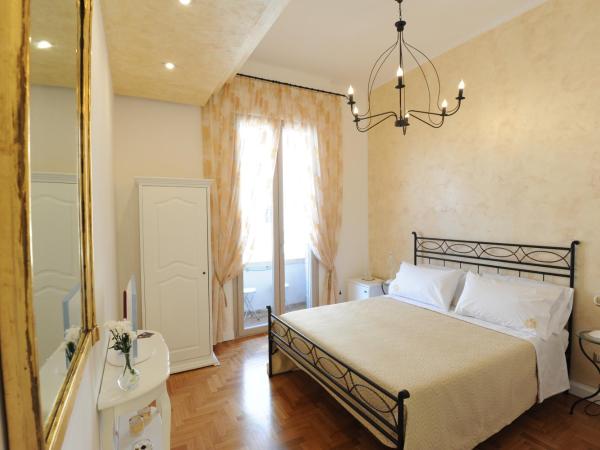 Residenza Borbonica : photo 1 de la chambre chambre double deluxe avec balcon