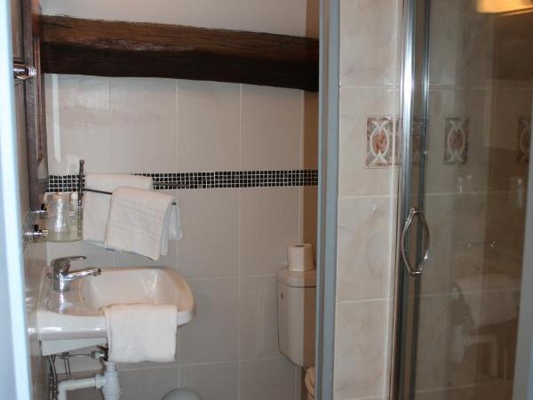 Hôtel République : photo 3 de la chambre chambre lits jumeaux